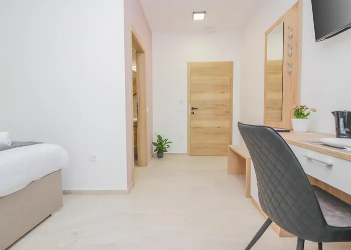 Rooms Zemunik