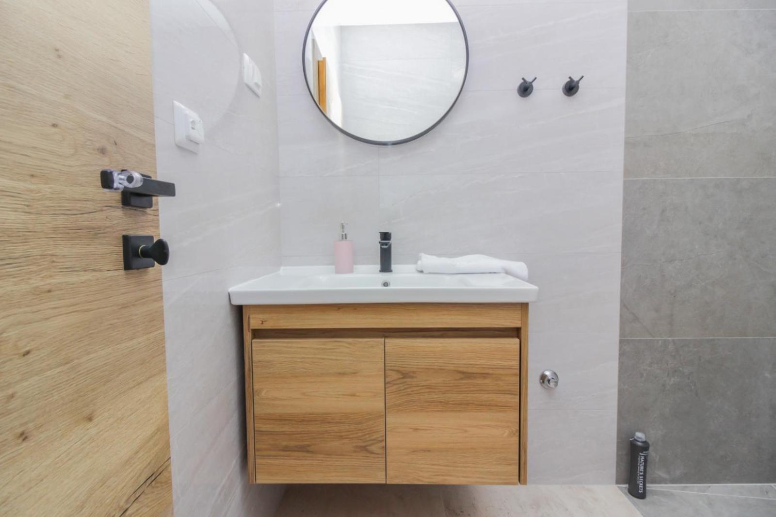 Zemunik Apartment